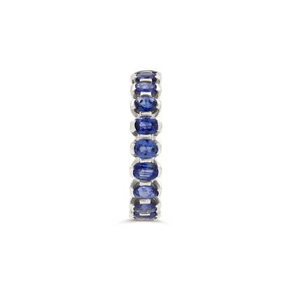 Anello Eternity con zaffiri